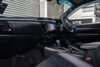 2025 Toyota Hilux - Thumbnail