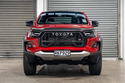 2025 Toyota Hilux - Thumbnail
