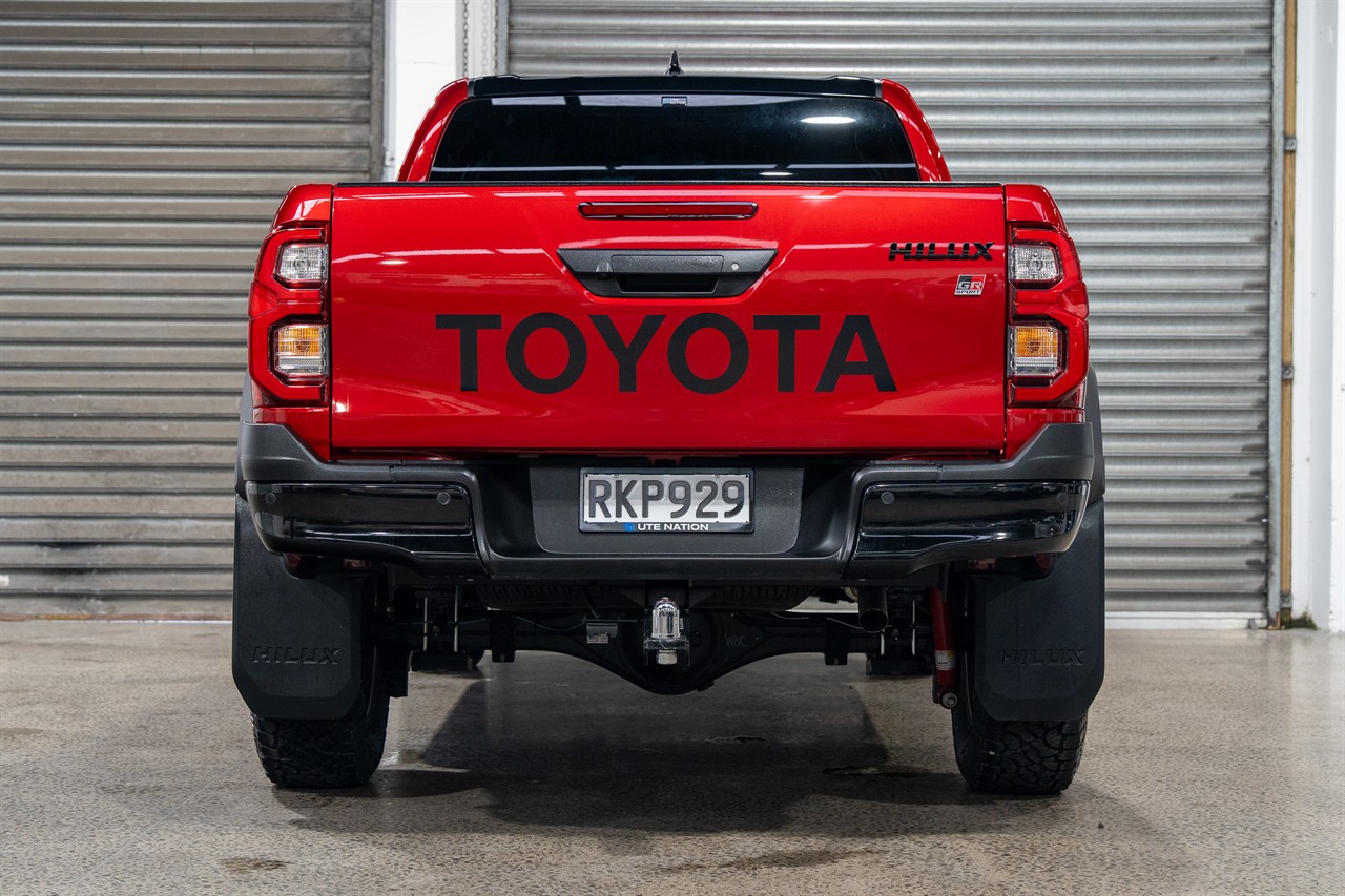 2025 Toyota Hilux