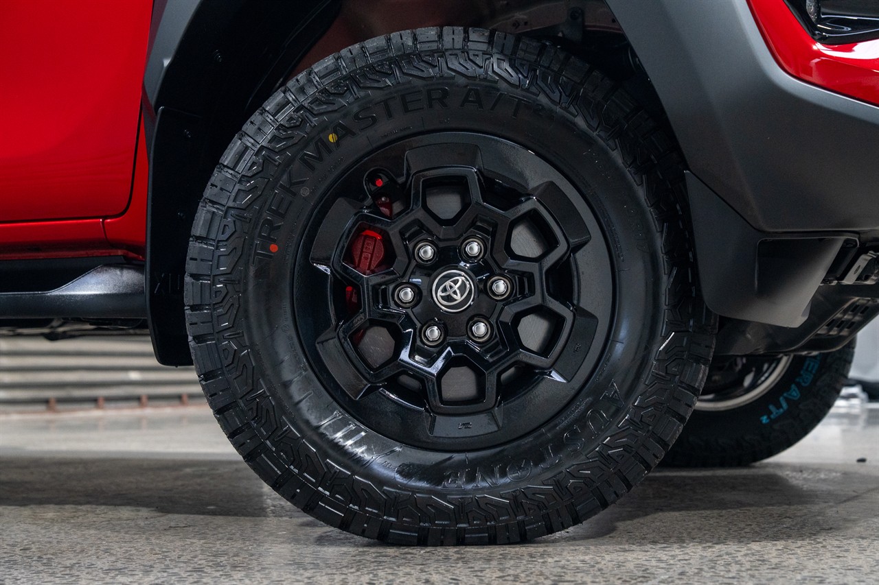 2025 Toyota Hilux