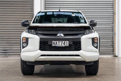 2020 Mitsubishi Triton - Thumbnail